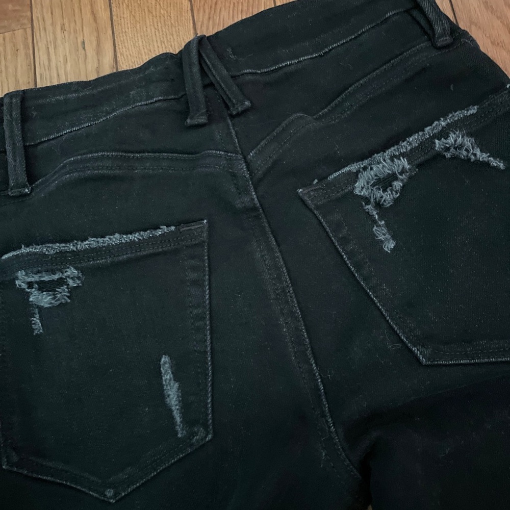 Good American High Rise Skinny Jeans Size 25 in Black Ripped Fray Hem - Picture 4 of 9
